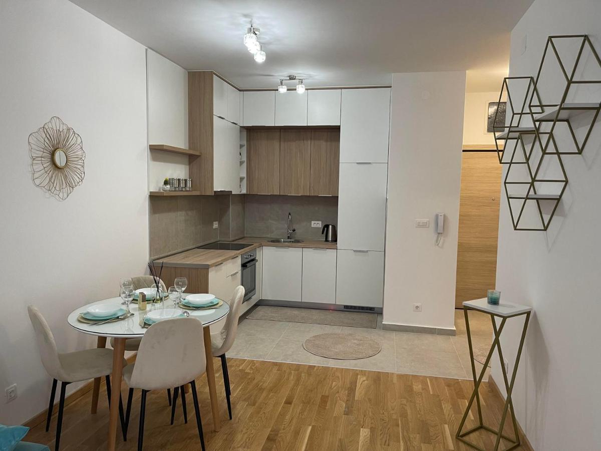 Apartman Iva Tivat Eksteriør billede