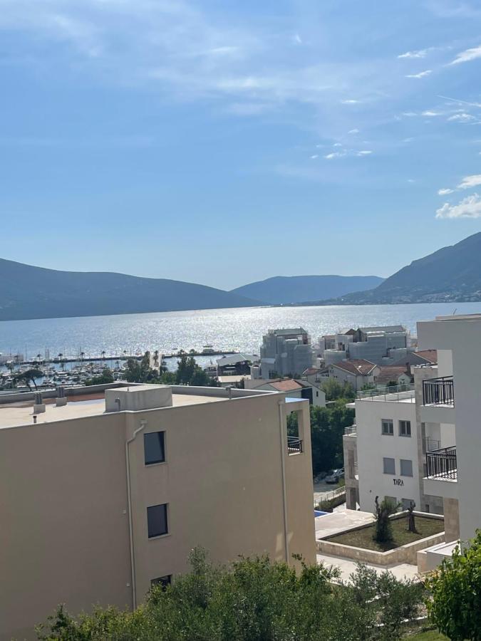 Apartman Iva Tivat Eksteriør billede